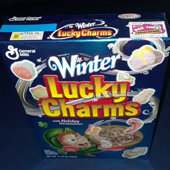 2 Vintage Unopened Boxes of Special Edition Luck Charms cereal from early 1990s - Picture 4 of 10